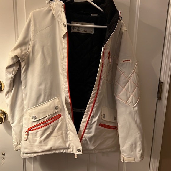 Woman’s Body glove hooded winter snow/ski coat - Picture 3 of 3